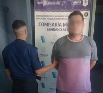 oscar-adrian-benitez-el-dueno-del-deposito-de-garrafas-foto-tn-IDQRYREGENBMDMIPYTBSHOSNTQ (1)